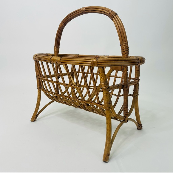 Vintage Boho Cottage Core Wicker Rattan Record Magazine Brown Holder